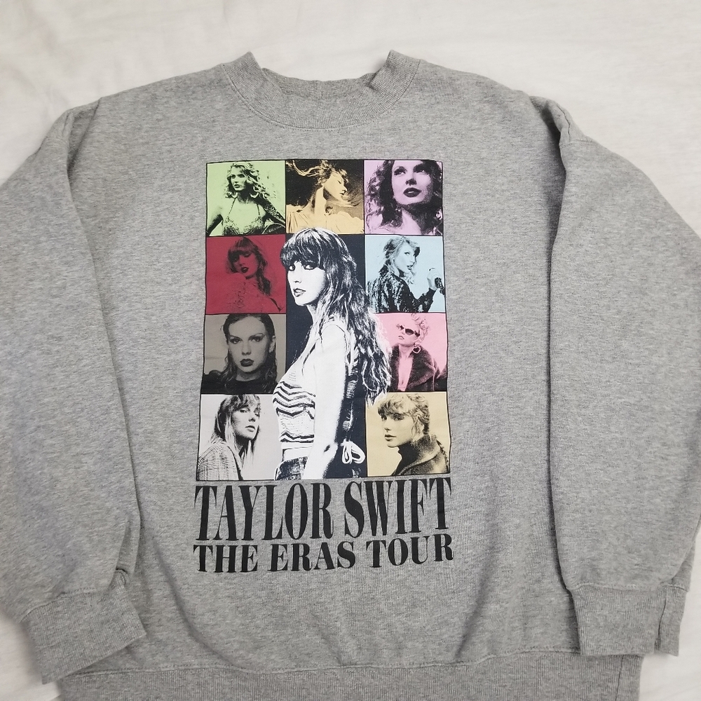 Taylor Swift The Eras Tour Sweatshirt Crewneck Size Large Gray
